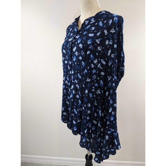 Lane Bryant Button Down Top Blouse Navy Blue Floral Plus Size 16 Peplum Hi-Lo - Picture 5 of 5